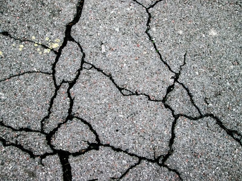 Crack Repair on Driveways